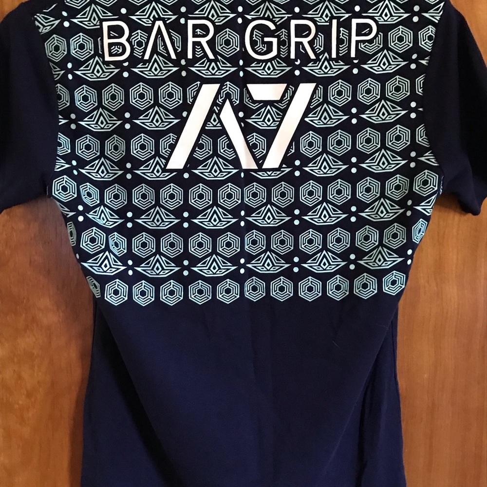A7 women’s shirt
